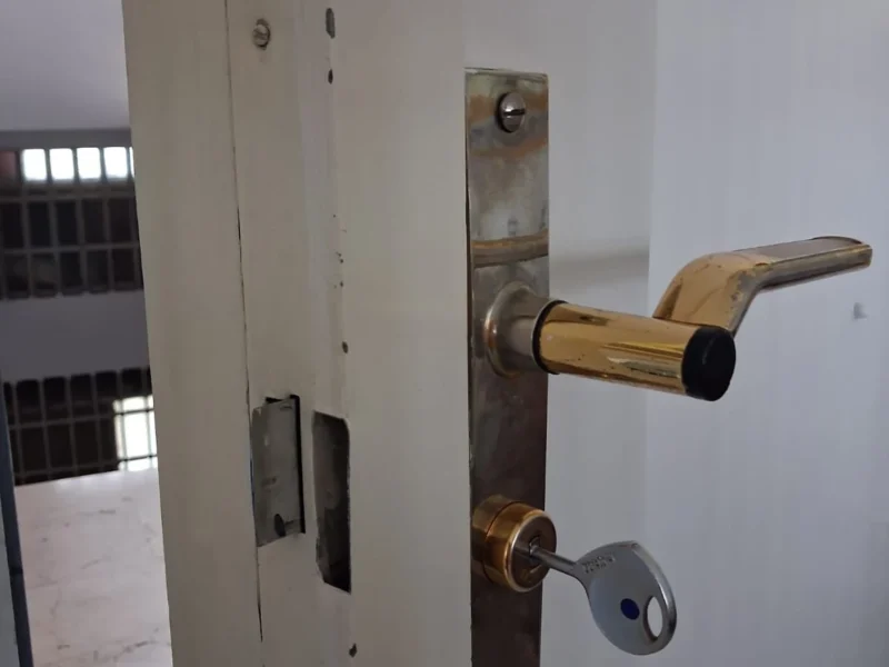 Apertura de puertas en Valencia